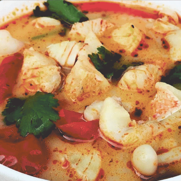Tom Yum Thaï poisson ou végétarien