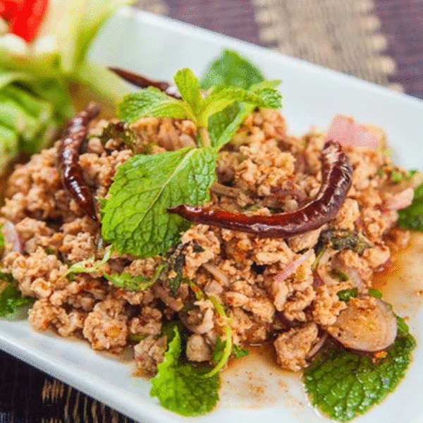Laab Namtok poulet haché