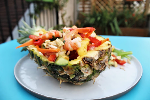 Sauté de crevettes à l'ananas, noix cajou & légumes