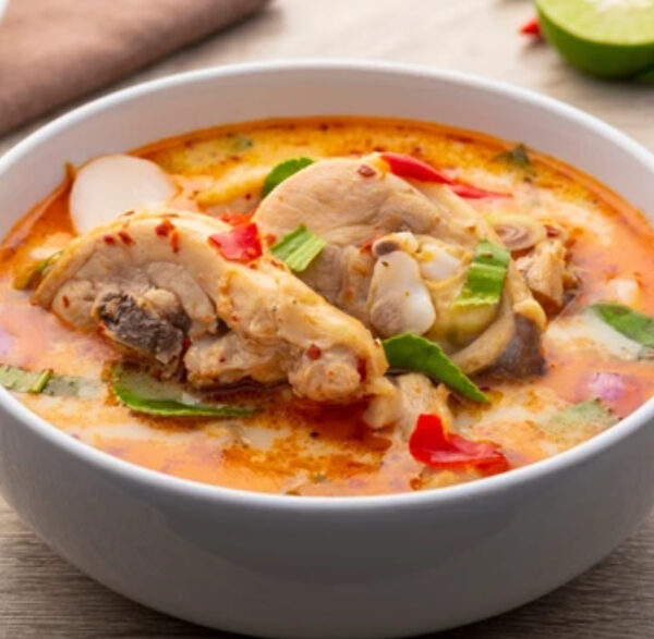Soupe TOM YUM Thaï au poulet fermier FRAIS et lait de coco CITRONNELLE + Petit riz séparé